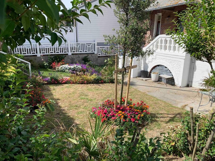 L'Eglantine Bord De Mer เอิลท์ ภายนอก รูปภาพ